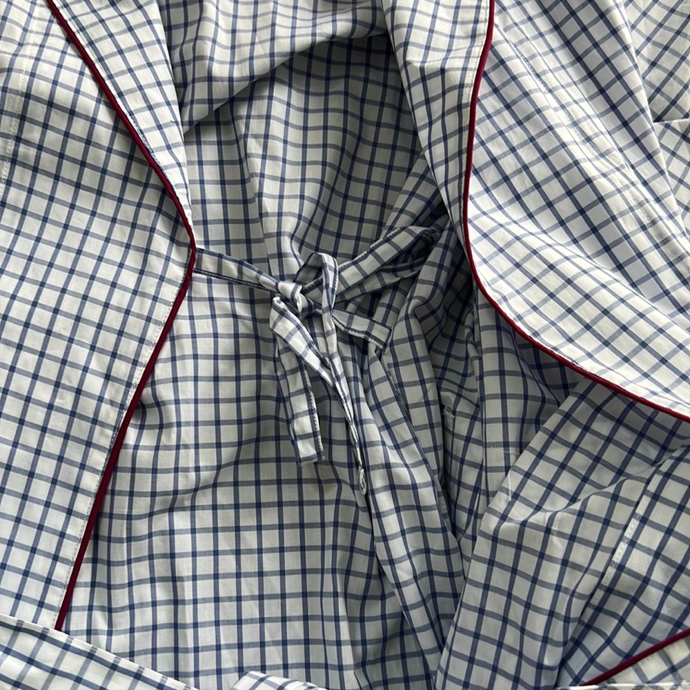 Roundtree & Yorke Checked Woven Robe - Picture 8 of 11
